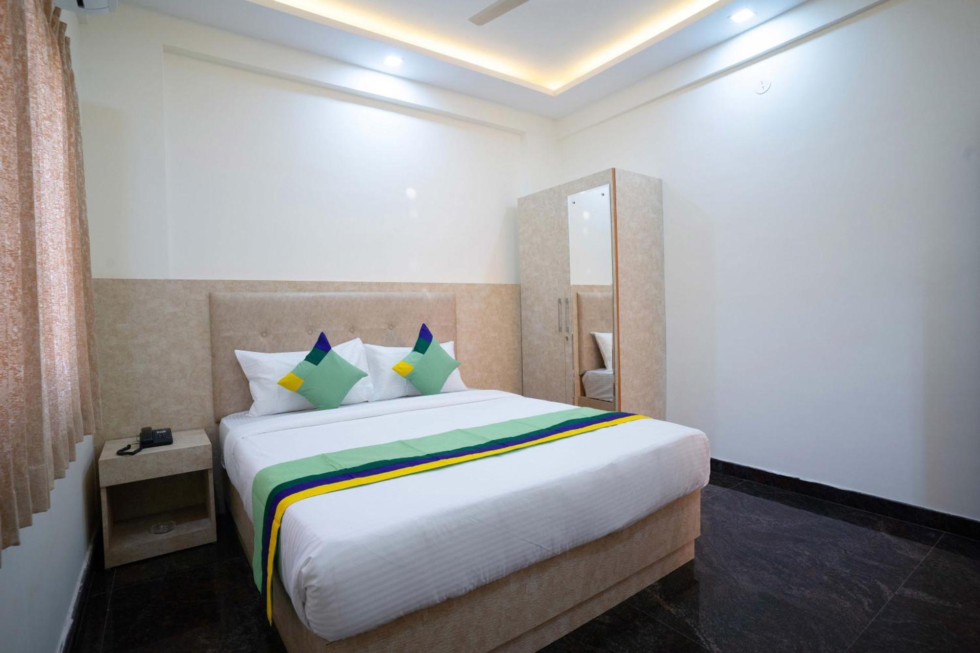 Treebo Galaxy Kings Suites, Hebbal 班加罗尔 外观 照片