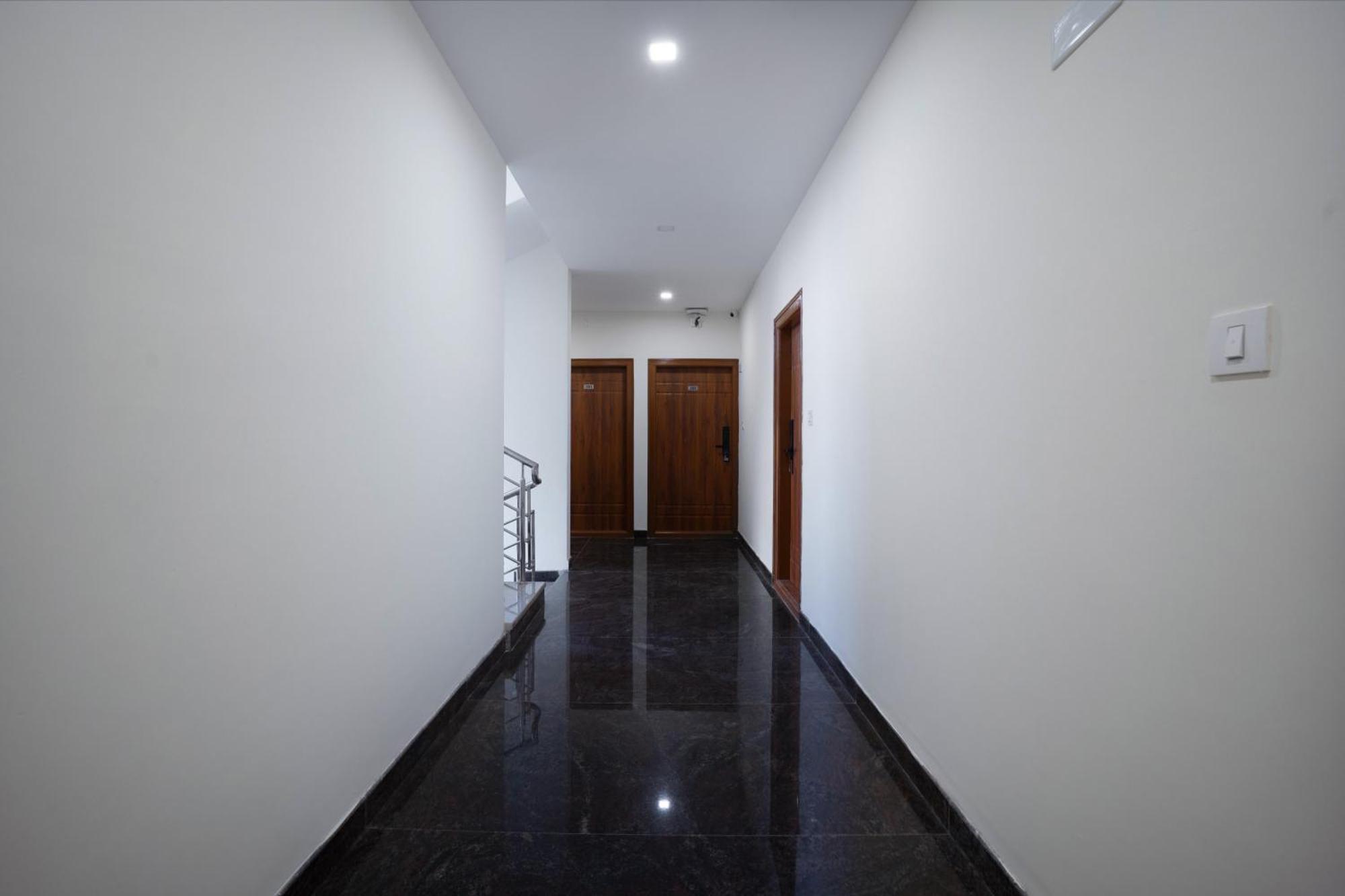 Treebo Galaxy Kings Suites, Hebbal 班加罗尔 外观 照片
