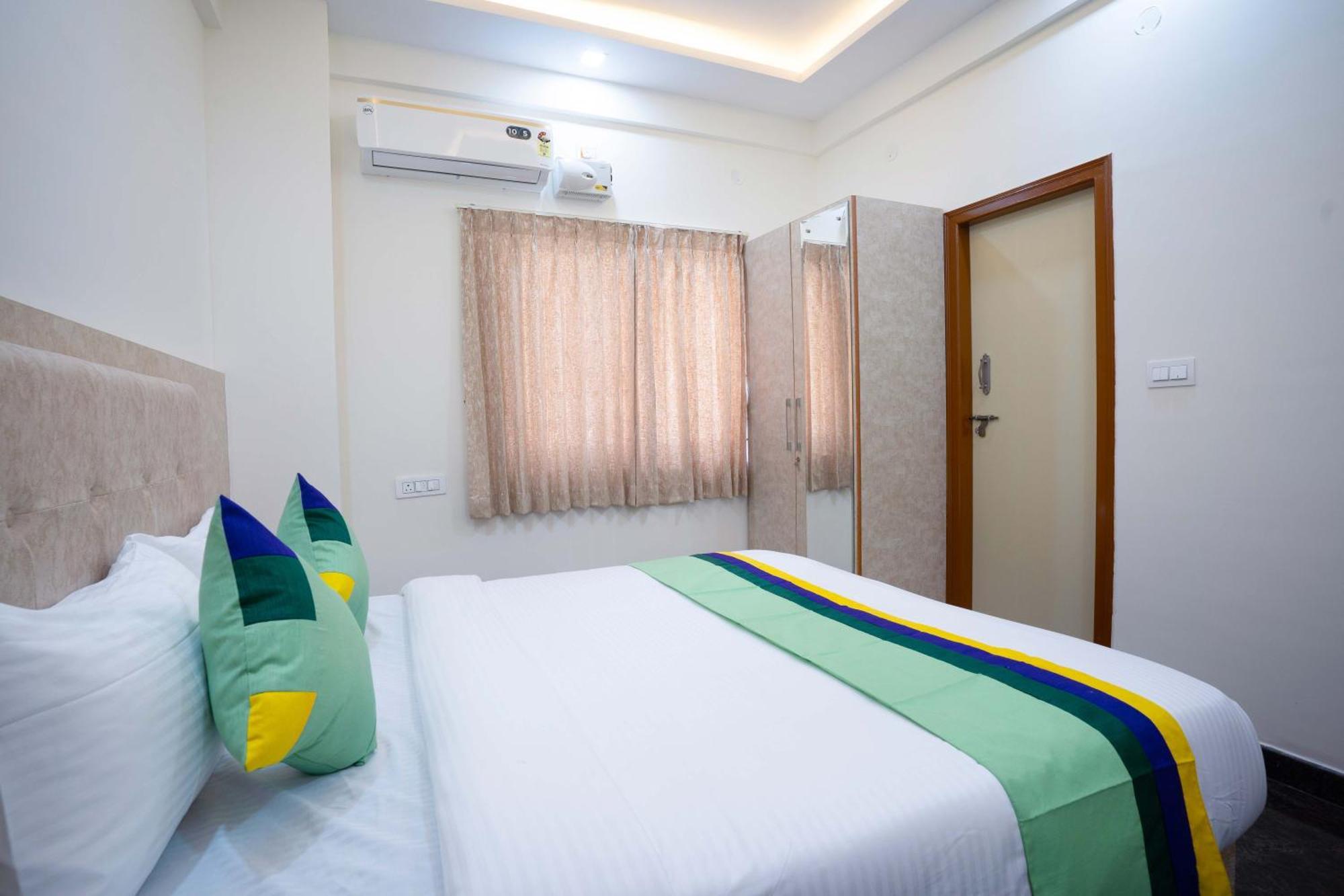 Treebo Galaxy Kings Suites, Hebbal 班加罗尔 外观 照片